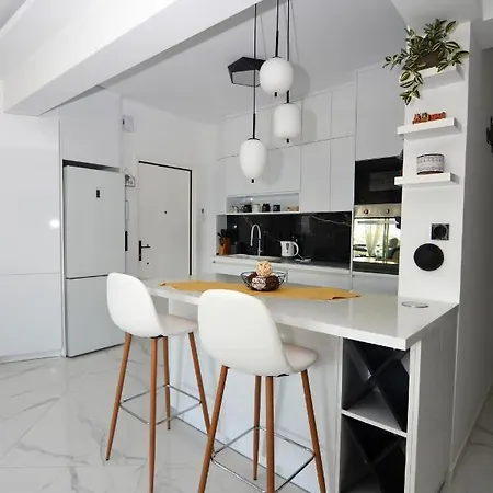 La Casa Blanca Apartment *