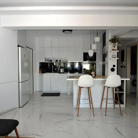 La Casa Blanca Apartment *